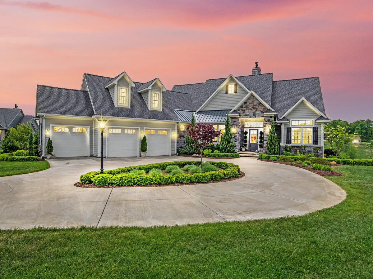 Twilight Exterior, after Sky Replacement
